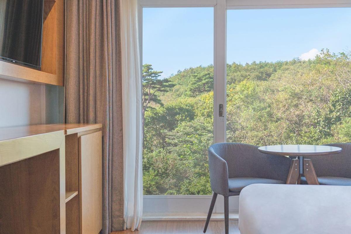El Hotel Yangyang Exteriör bild