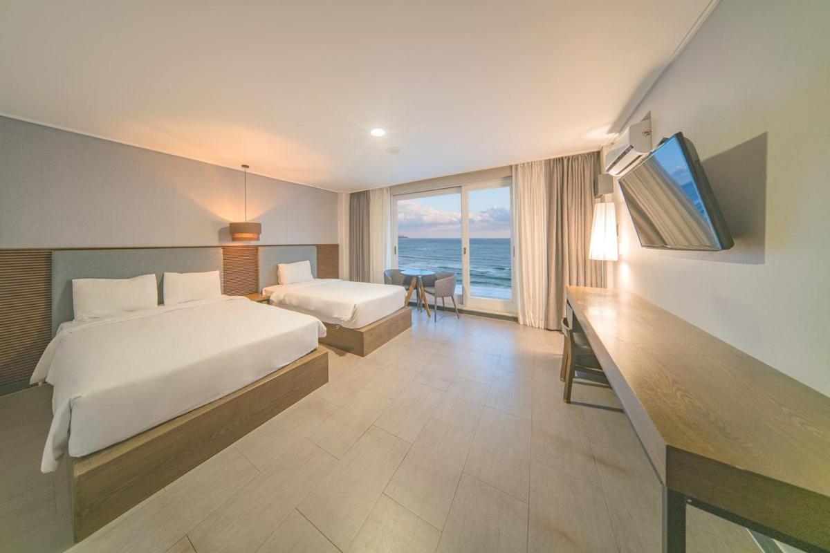 El Hotel Yangyang Exteriör bild