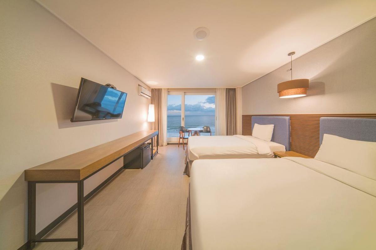 El Hotel Yangyang Exteriör bild
