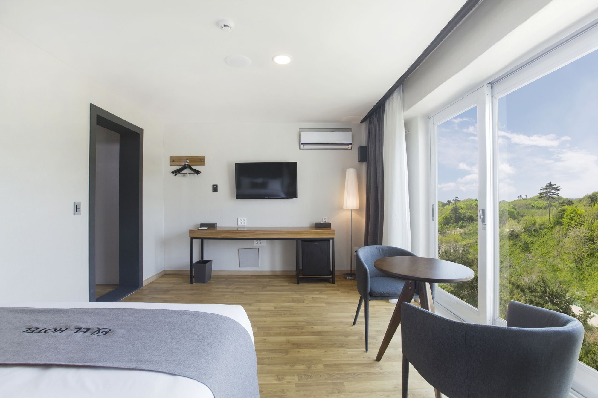 El Hotel Yangyang Exteriör bild