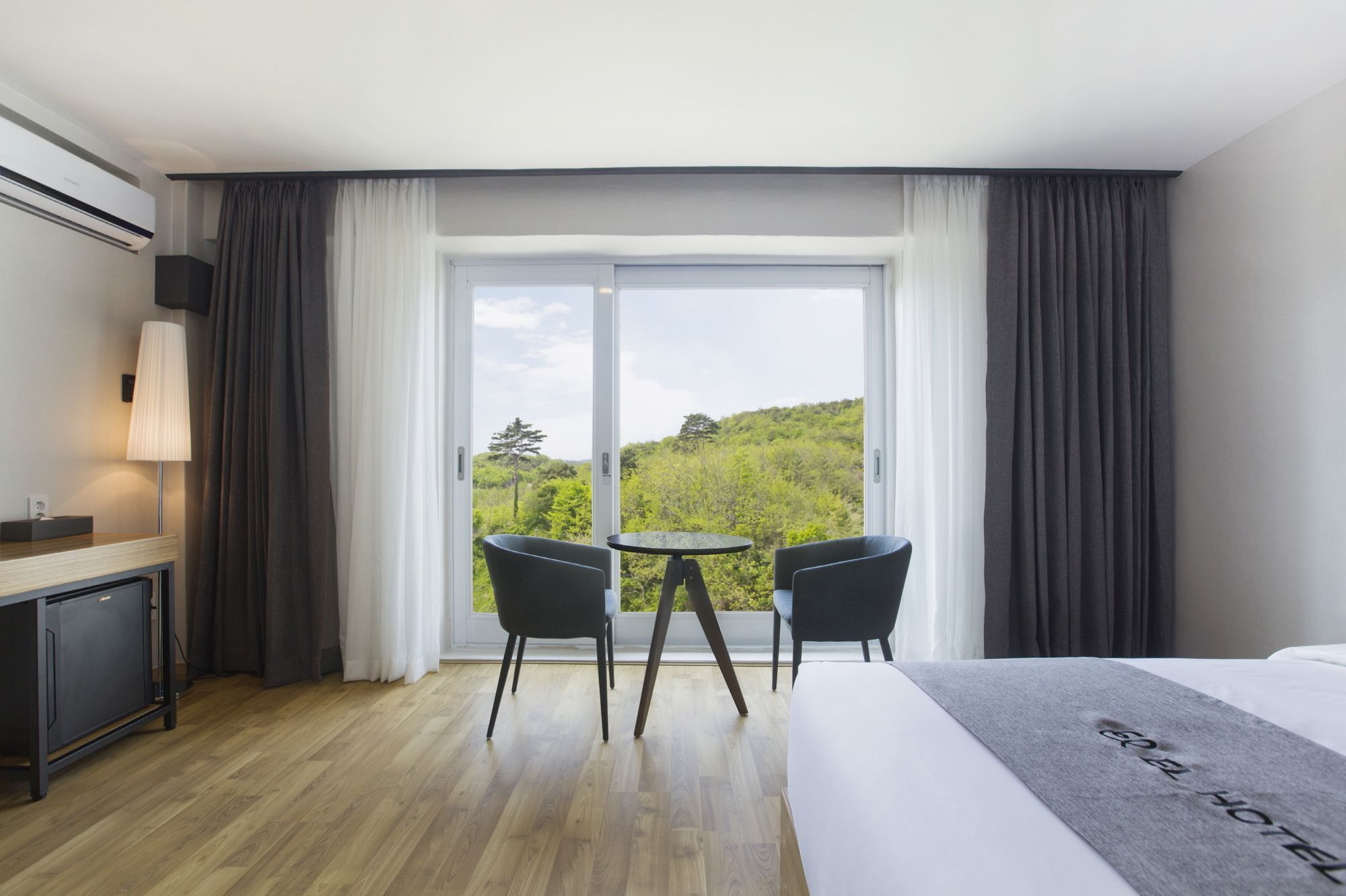 El Hotel Yangyang Exteriör bild
